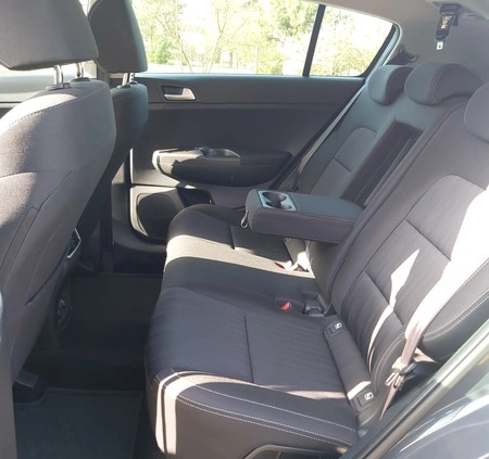 Kia Sportage cena 77900 przebieg: 178162, rok produkcji 2019 z Zambrów małe 326